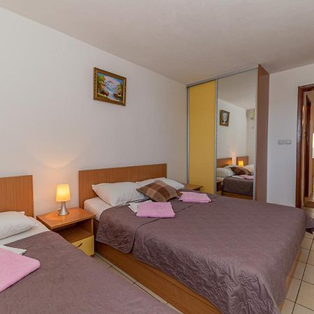 Apartment Knezevic Petrovazzo Esterno foto
