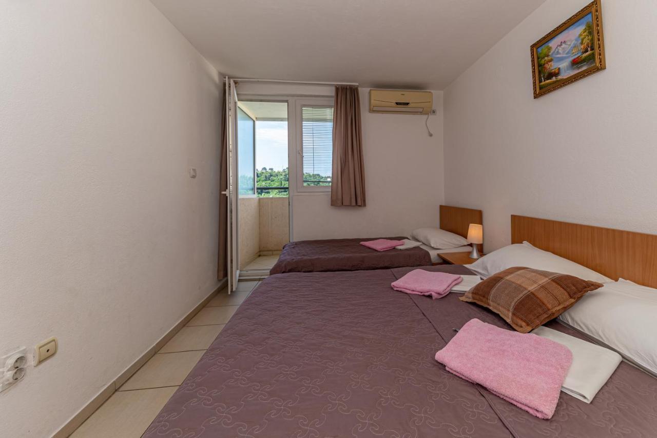 Apartment Knezevic Petrovazzo Esterno foto