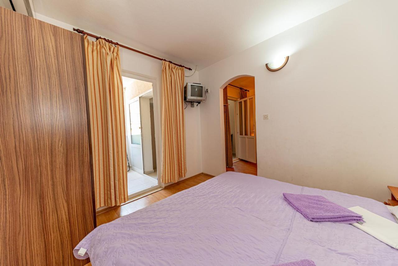 Apartment Knezevic Petrovazzo Esterno foto