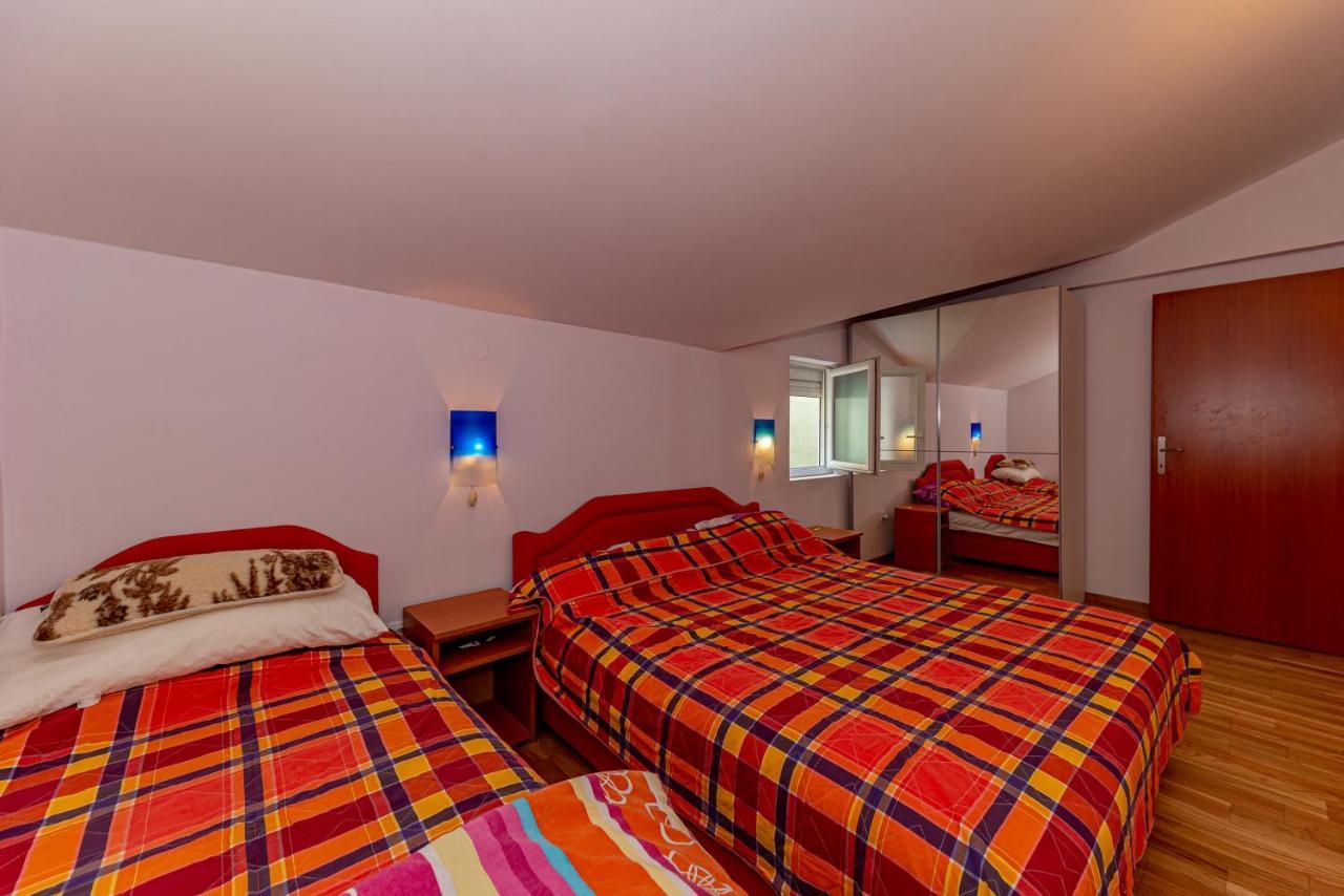 Apartment Knezevic Petrovazzo Esterno foto