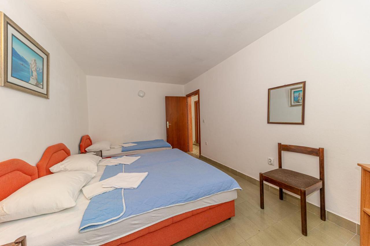 Apartment Knezevic Petrovazzo Esterno foto