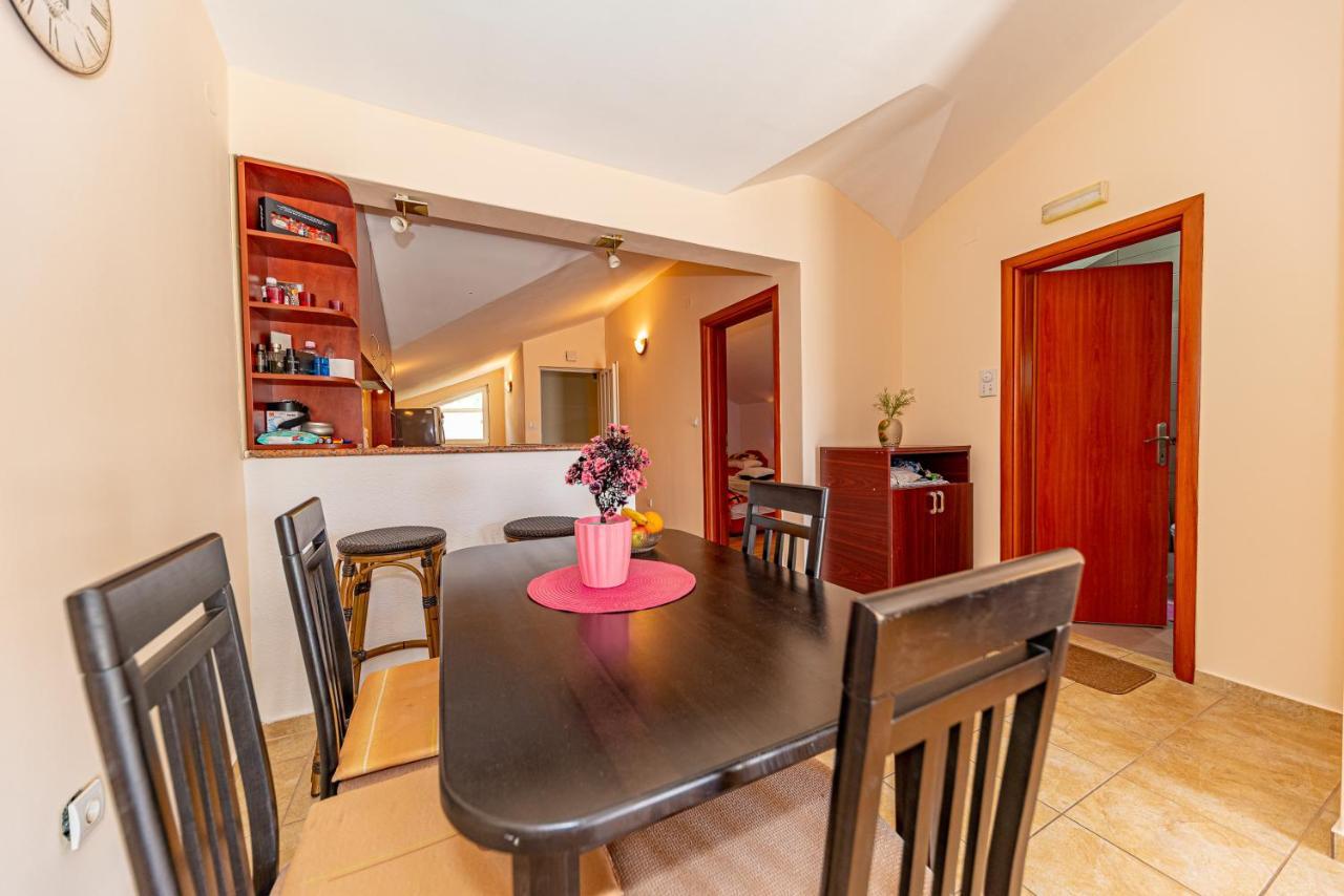 Apartment Knezevic Petrovazzo Esterno foto