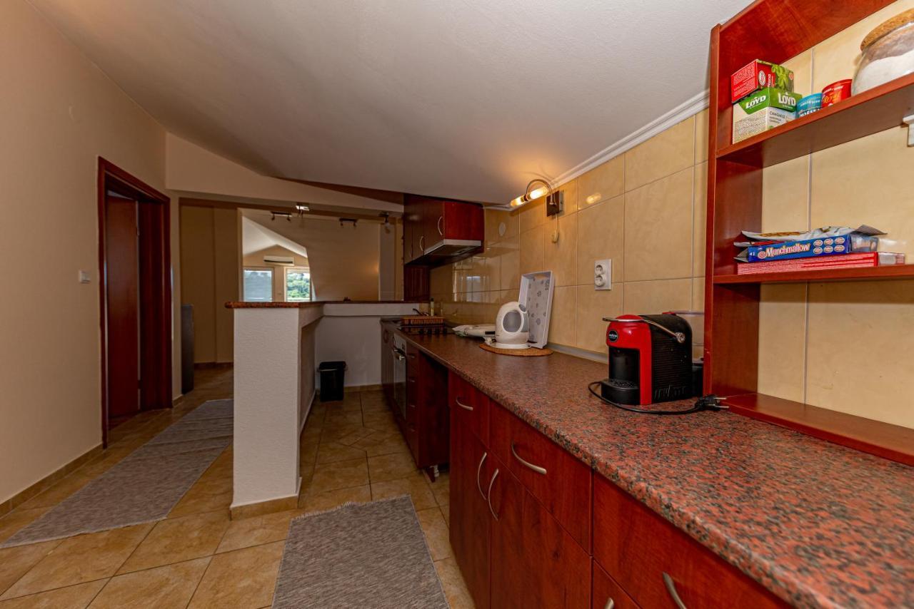 Apartment Knezevic Petrovazzo Esterno foto
