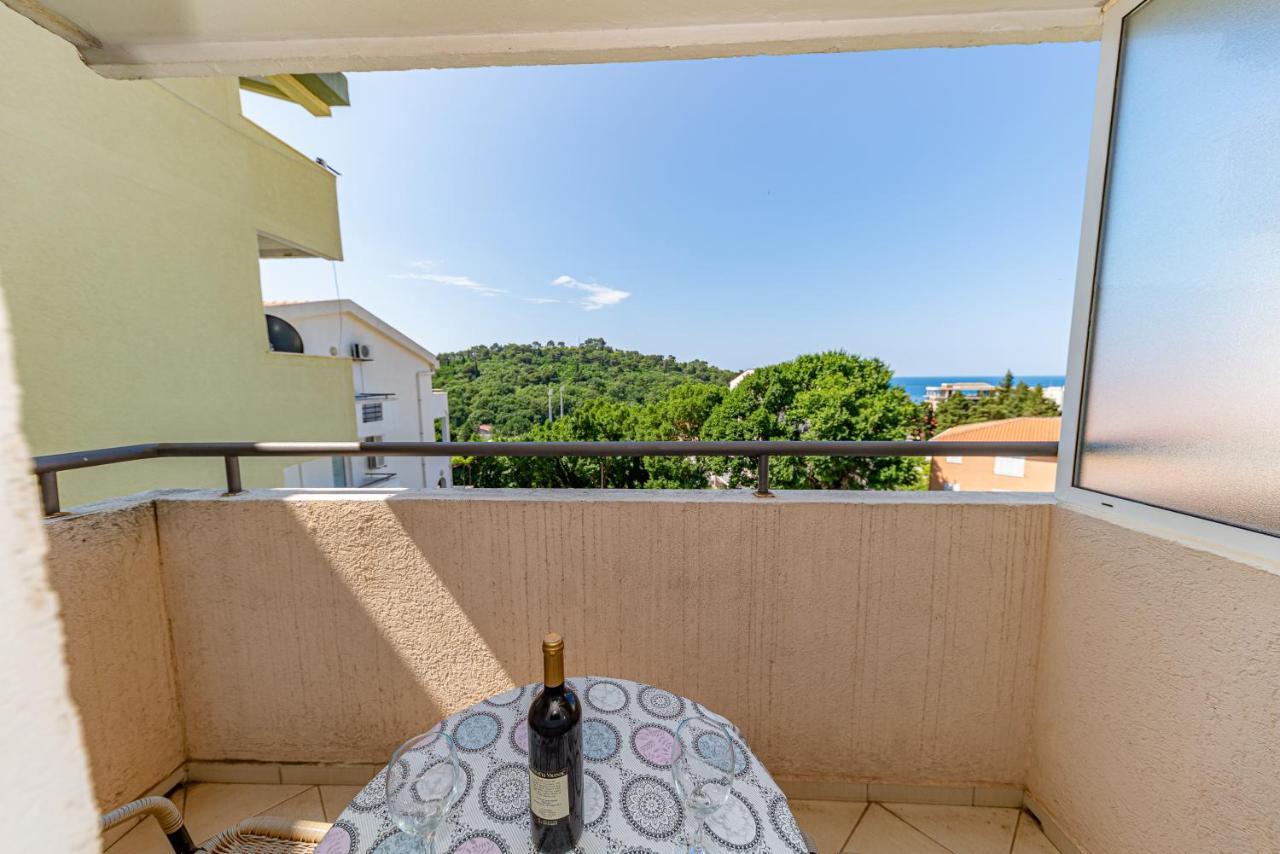 Apartment Knezevic Petrovazzo Esterno foto