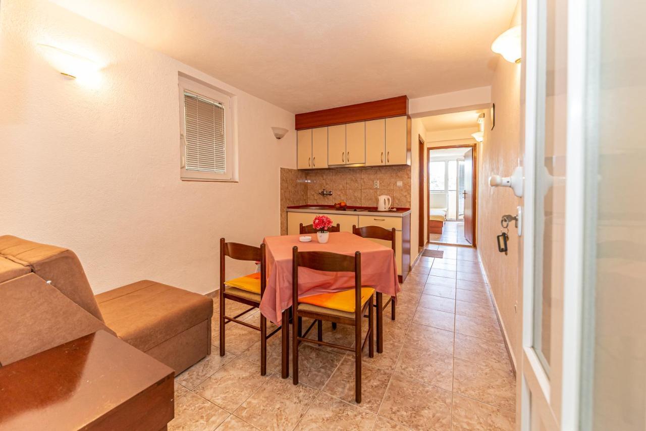 Apartment Knezevic Petrovazzo Esterno foto