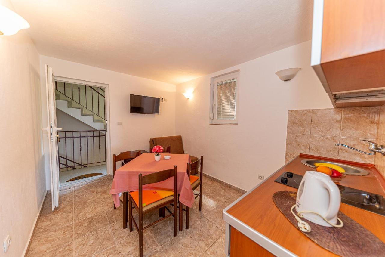 Apartment Knezevic Petrovazzo Esterno foto