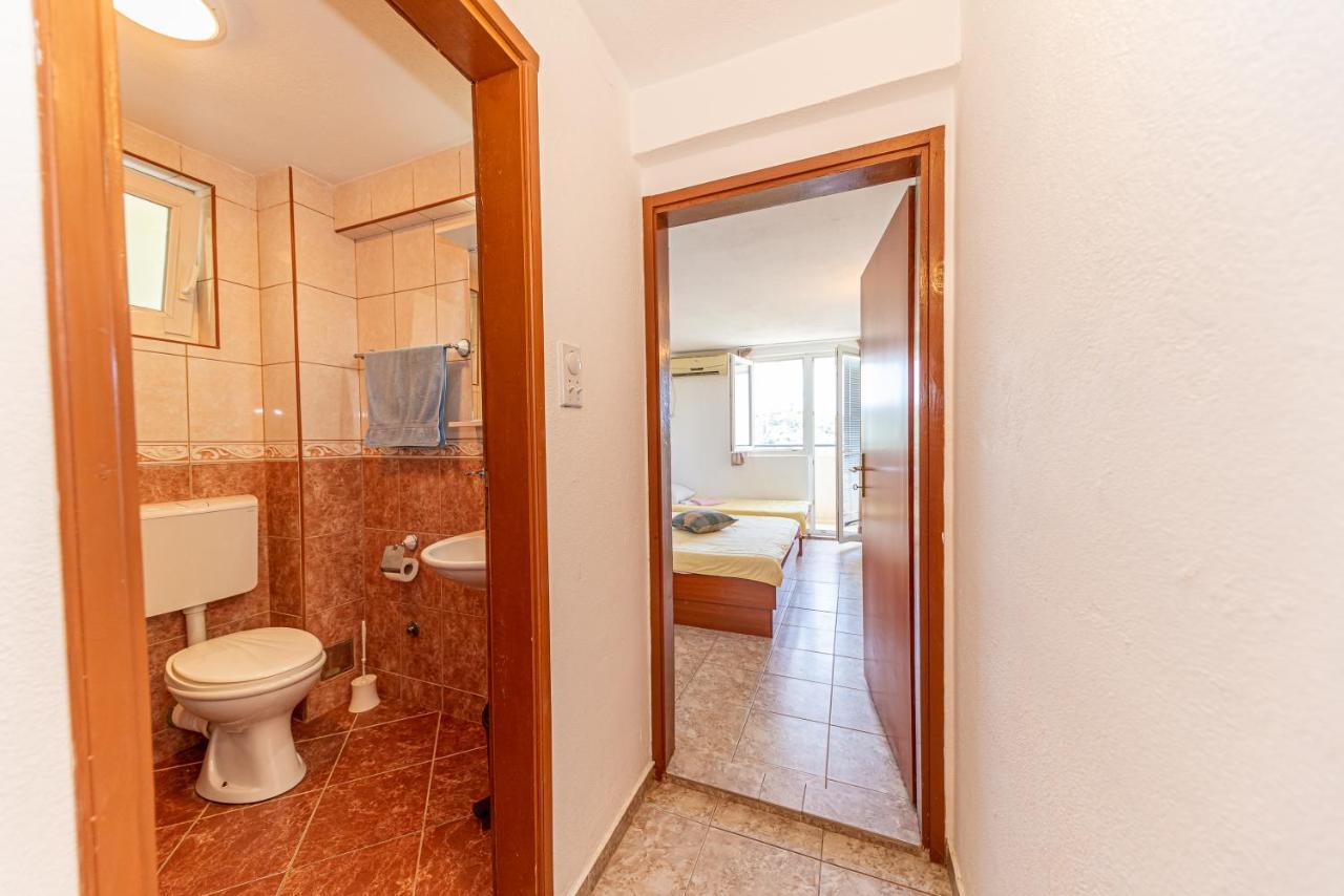 Apartment Knezevic Petrovazzo Esterno foto